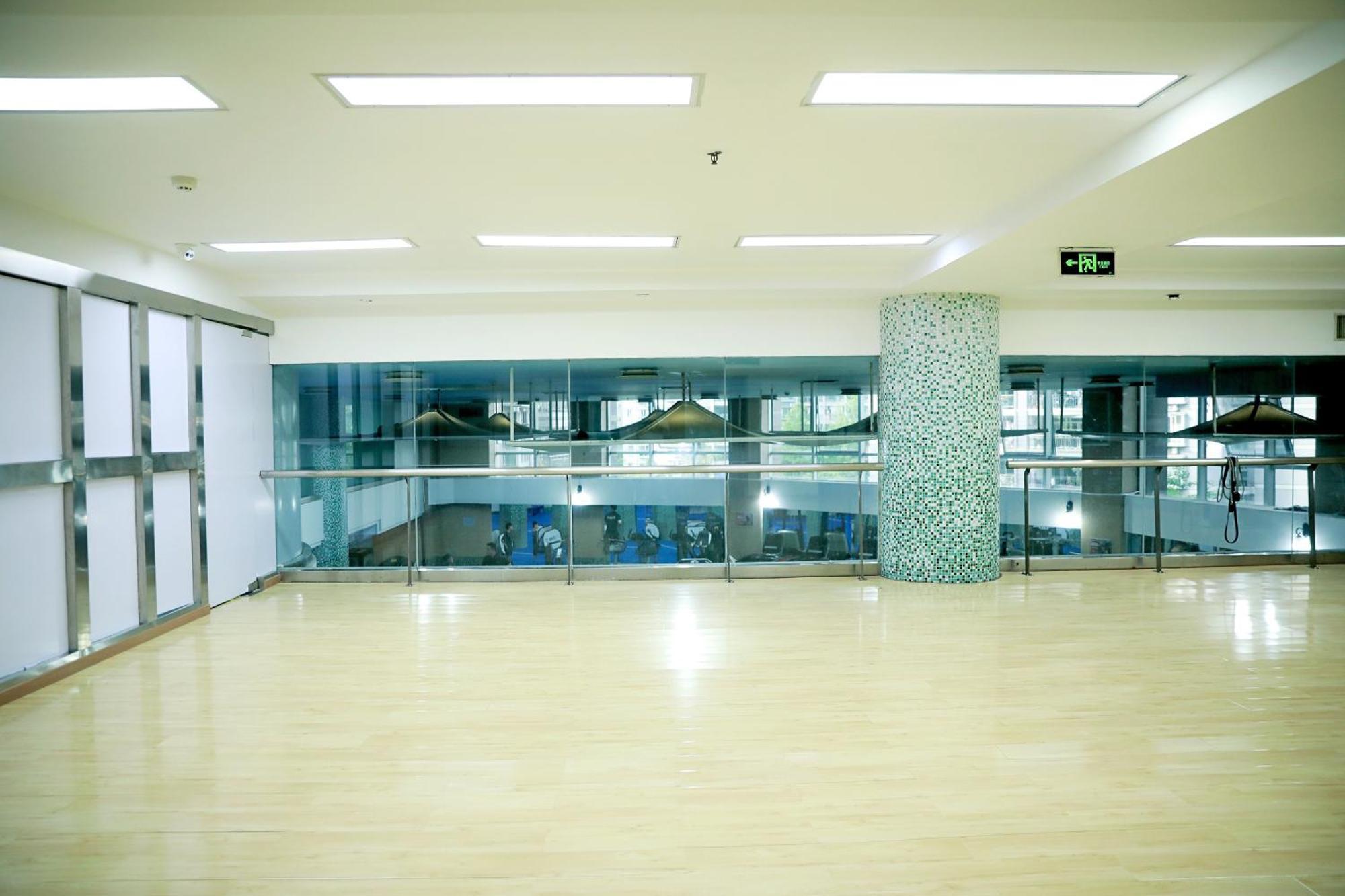 Holiday Inn Chongqing Guanyinqiao By Ihg المظهر الخارجي الصورة